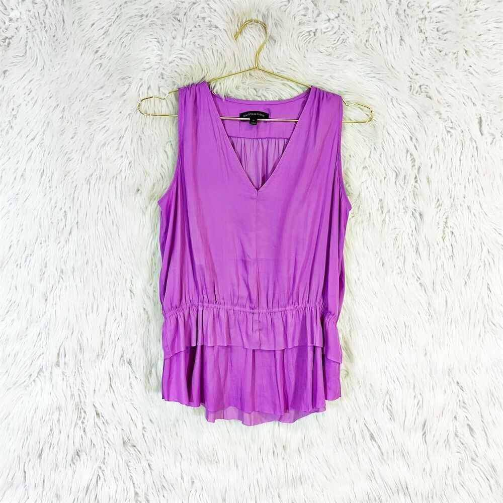 Banana Republic Women's Purple Sleeveless V-Neck Blouse Size S